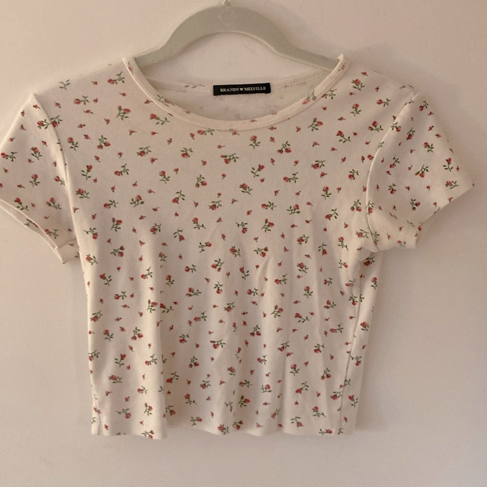 Brandy Melville Baby tee